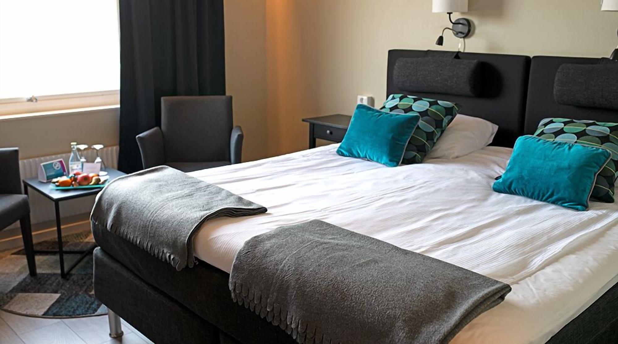 Quality Hotel Vaenersborg Экстерьер фото