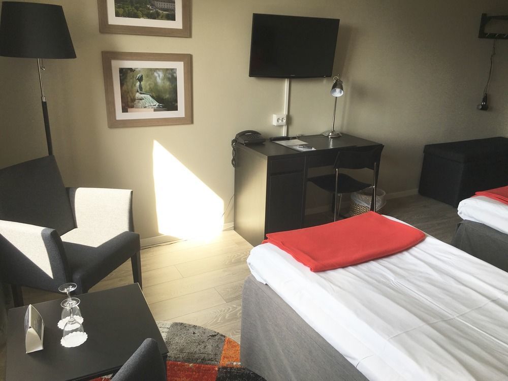 Quality Hotel Vaenersborg Экстерьер фото