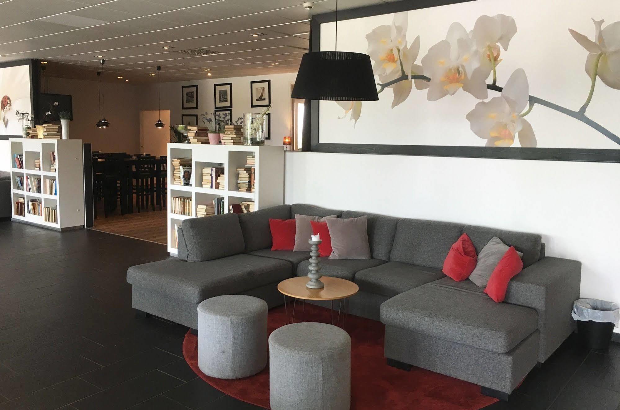 Quality Hotel Vaenersborg Экстерьер фото